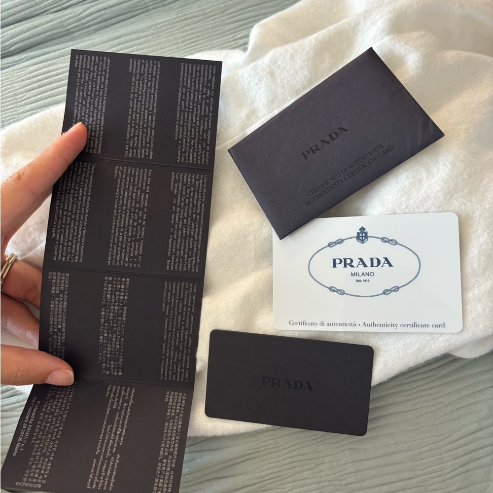 PRADA Shoulder Bag - Picture 3 of 16